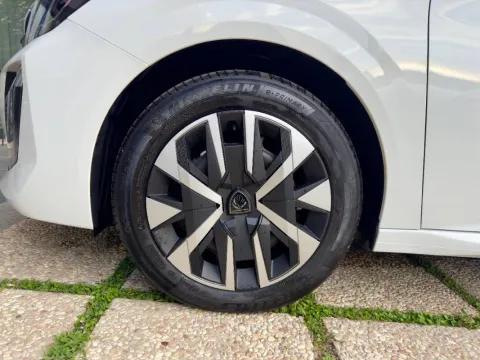 Peugeot 208 1.2 puretech Active s&s 75cv - Immagine 15