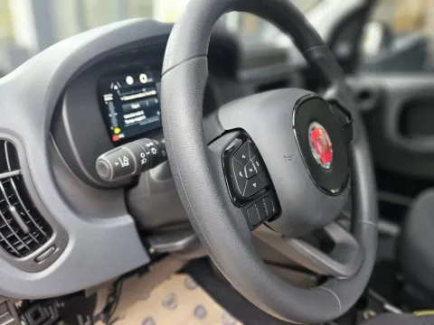 Fiat Panda 1.0 firefly hybrid s&s 70cv - Immagine 5