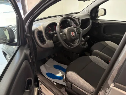 Fiat Panda 1.0 firefly hybrid City Life s&s 70cv 5p.ti - Immagine 11