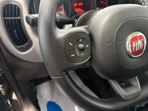 Fiat Panda 1.0 firefly hybrid City Life s&s 70cv 5p.ti - Immagine 12