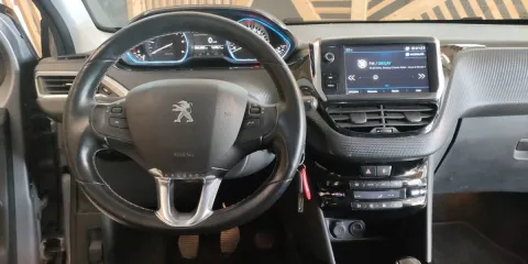 Peugeot 2008 1.5 bluehdi Allure s&s 100cv my19 - Immagine 25