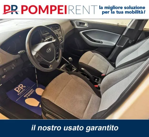 Hyundai i20 5p 1.2 Style 84cv - Immagine 3