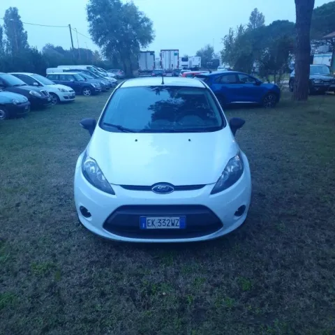 Ford Fiesta 3p 1.4 tdci + c/esp E5 - Immagine 1