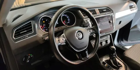Volkswagen Tiguan 1.6 tdi Business 115cv - Immagine 22