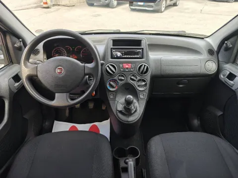 Fiat Panda 1.2 Classic 69cv - Immagine 3