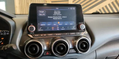 Nissan Juke 1.0 dig-t N-Connecta 117cv - Immagine 23