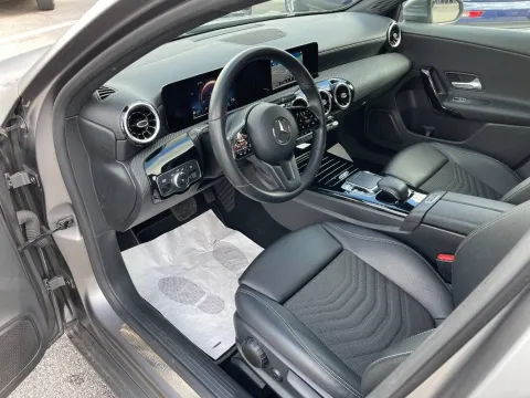 Mercedes A 180 d Business auto - Immagine 12