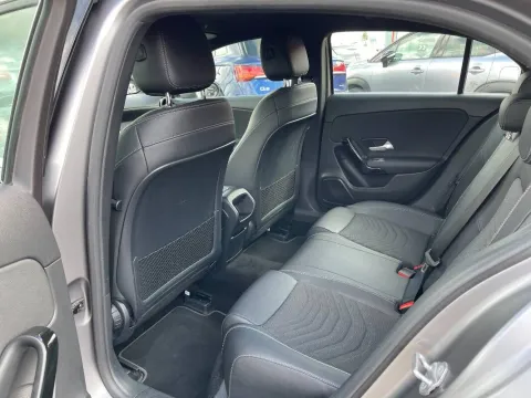 Mercedes A 180 d Business auto - Immagine 13