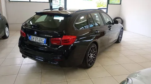 BMW 320d Touring Business Advantage auto - Immagine 2