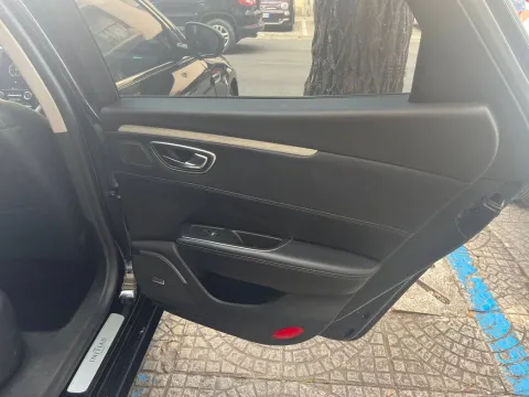 Renault Talisman 1.6 dci energy Intens 160cv edc - Immagine 13