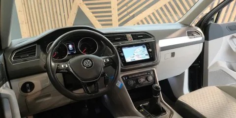 Volkswagen Tiguan 1.6 tdi Business 115cv - Immagine 17