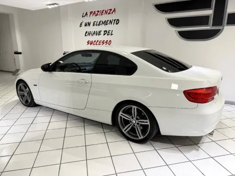 BMW 320d Coupe Futura 184cv - Immagine 4