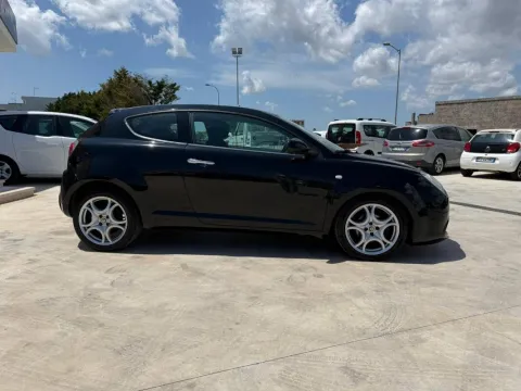 Alfa Romeo MiTo 1.3 jtdm(2) Distinctive s&s my11 - Immagine 4