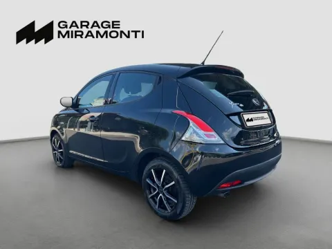 Lancia Ypsilon 1.2 8v Elefantino 69cv my14 - Immagine 4