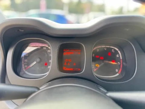 Fiat Panda 1.0 firefly hybrid s&s 70cv - Immagine 14