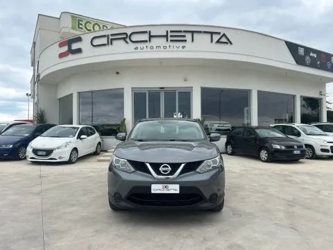 Nissan Qashqai 1.5 dci Tekna 110cv - Immagine 1