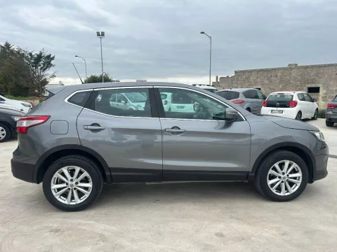 Nissan Qashqai 1.5 dci Tekna 110cv - Immagine 8