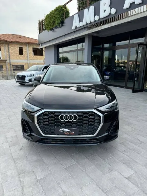 Audi Q3 Sportback 35 2.0 tdi S line edition s-tronic - Immagine 2