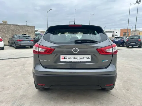 Nissan Qashqai 1.5 dci Tekna 110cv - Immagine 12