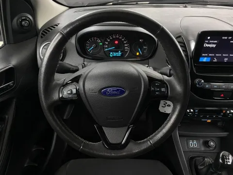 Ford Ka + 1.2 Ultimate 85cv my18 - Immagine 13