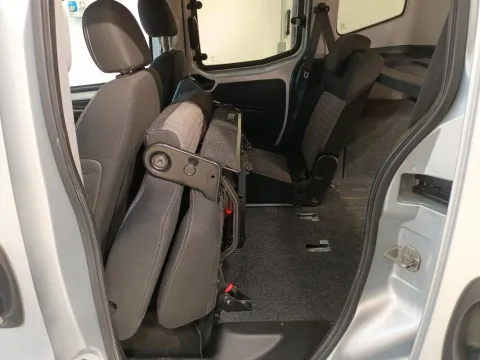Fiat Qubo 1.3 mjt 16v Trekking 80cv - Immagine 11