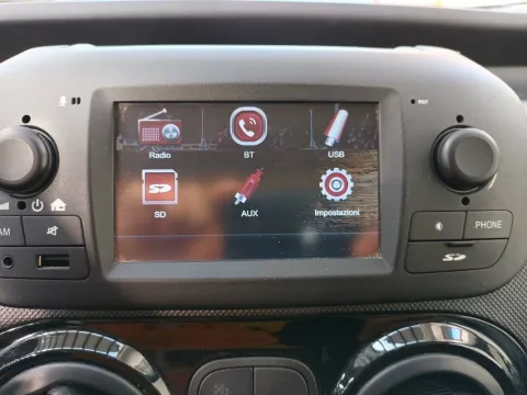 Fiat Qubo 1.3 mjt 16v Trekking 80cv - Immagine 22