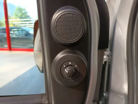 Fiat Qubo 1.3 mjt 16v Trekking 80cv - Immagine 26
