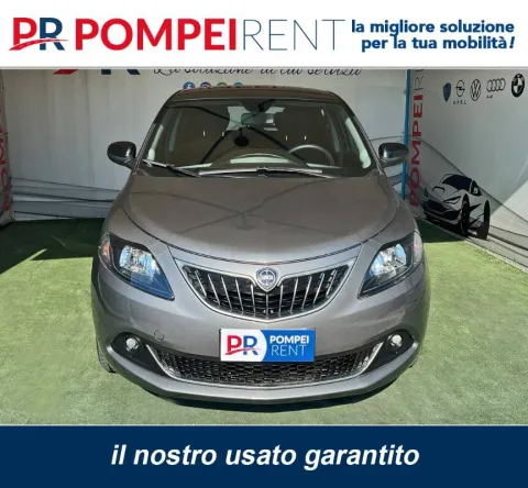 Lancia Ypsilon 1.0 firefly hybrid Gold s&s 70cv 5p.ti - Immagine 2