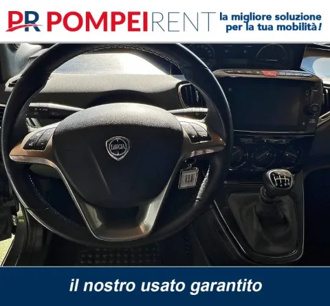 Lancia Ypsilon 1.0 firefly hybrid Gold s&s 70cv 5p.ti - Immagine 5