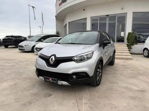 Renault Captur 1.5 dci energy Zen 90cv edc - Immagine 2