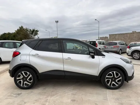 Renault Captur 1.5 dci energy Zen 90cv edc - Immagine 5