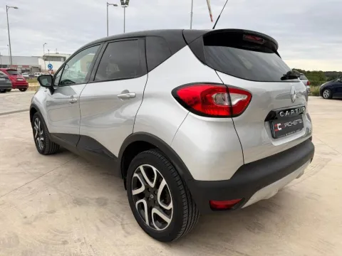 Renault Captur 1.5 dci energy Zen 90cv edc - Immagine 8