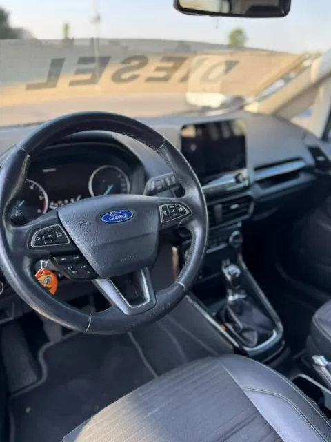 Ford EcoSport 1.5 tdci Business 100cv - Immagine 11