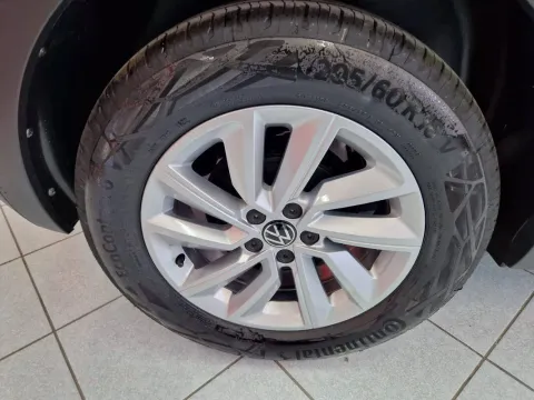 Volkswagen T-Cross 1.0 tsi Style 95cv - Immagine 16