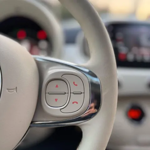 Fiat 500 1.0 hybrid Lounge 70cv - Immagine 12