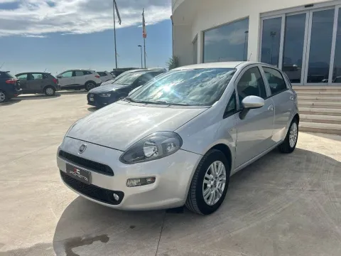 Fiat Punto 5p 1.3 mjt II 16v Lounge 75cv E5+ - Immagine 5