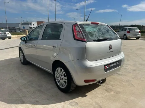 Fiat Punto 5p 1.3 mjt II 16v Lounge 75cv E5+ - Immagine 8