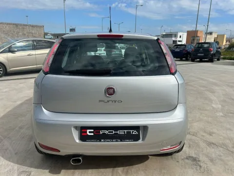 Fiat Punto 5p 1.3 mjt II 16v Lounge 75cv E5+ - Immagine 10