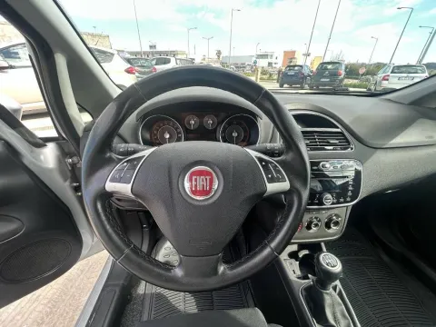 Fiat Punto 5p 1.3 mjt II 16v Lounge 75cv E5+ - Immagine 11
