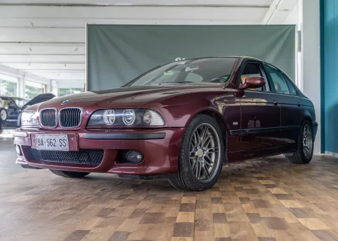 BMW M5 4.9 - Immagine 3