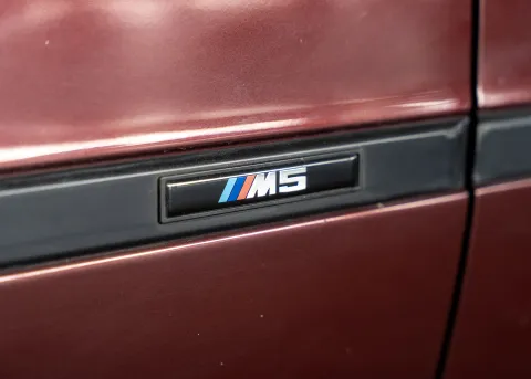 BMW M5 4.9 - Immagine 9