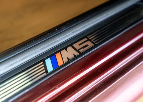 BMW M5 4.9 - Immagine 11