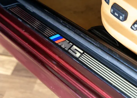 BMW M5 4.9 - Immagine 12