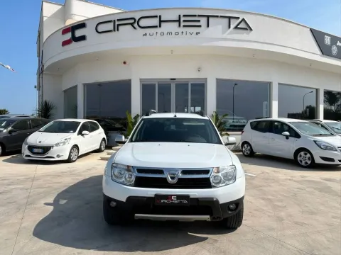 Dacia Duster 1.6 Laureate Gpl 4x2 110cv - Immagine 1