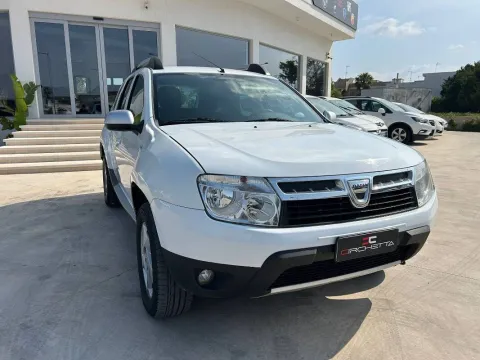 Dacia Duster 1.6 Laureate Gpl 4x2 110cv - Immagine 5