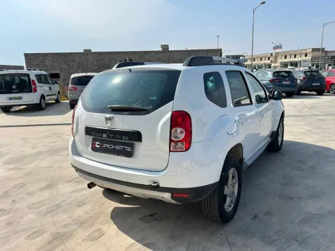 Dacia Duster 1.6 Laureate Gpl 4x2 110cv - Immagine 10