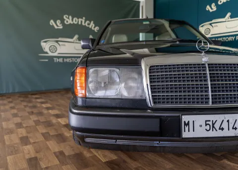 Mercedes E Coupe 300 CE - Immagine 8