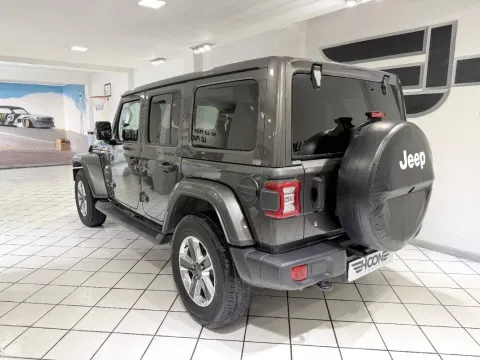 Jeep Wrangler Unlimited 2.2 mjt II Sahara auto - Immagine 5