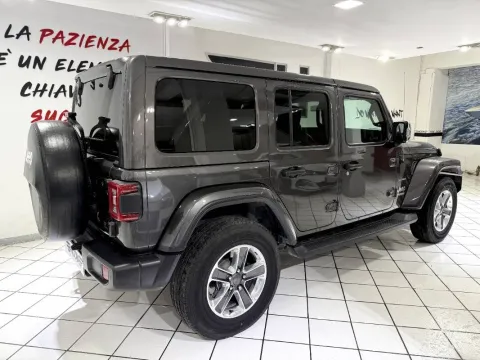 Jeep Wrangler Unlimited 2.2 mjt II Sahara auto - Immagine 8