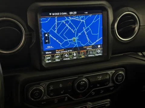 Jeep Wrangler Unlimited 2.2 mjt II Sahara auto - Immagine 17